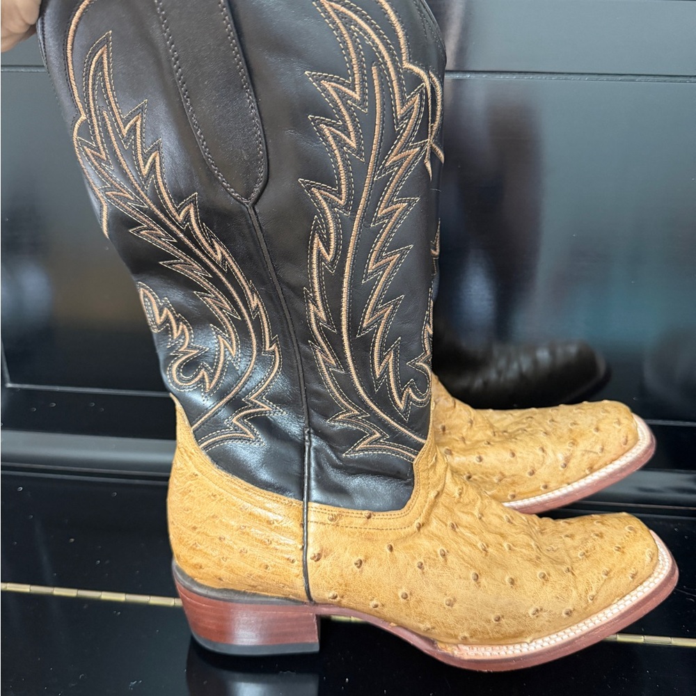 Women’s Two-Tone Western Ostrich Leather Boots - Black & Tan